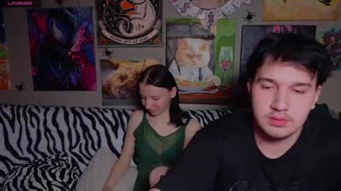 Snapshot of _adrenalinee_ chatting on 11/25/25, 06:41 KENDALL NATHANRYAN LUCY online show from 11/25/25, 06:41