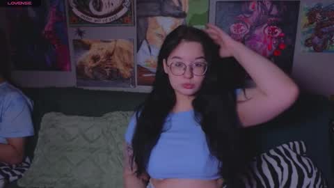 Snapshot of _adrenalinee_ chatting on 12/03/25, 12:58 KENDALL NATHANRYAN LUCY online show from 12/03/25, 12:58