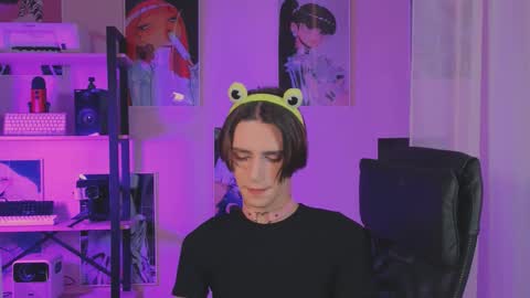 adrian online show from 10/12/25, 05:17