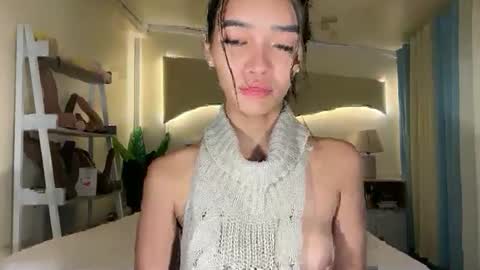 Snapshot of _agatha69_ chatting on 10/25/25, 02:52 agatha online show from 10/25/25, 02:52