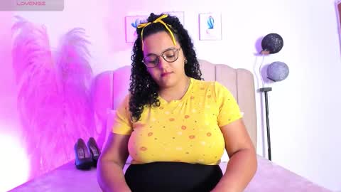 _aithanaa_ online show from 02/06/26, 12:04