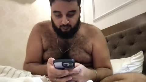 Snapshot of _alan_bear_ chatting on 04/07/26, 05:57 Alan online show from 04/07/26, 05:57