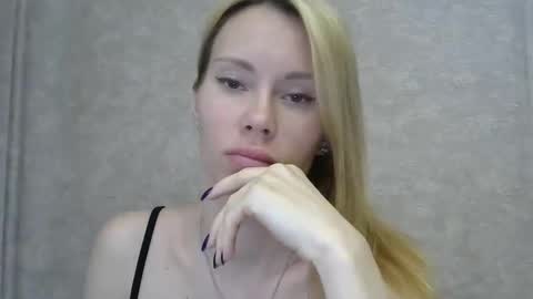 _alex1819 online show from 05/15/26, 07:37