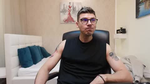 Alex online show from 10/30/25, 03:30