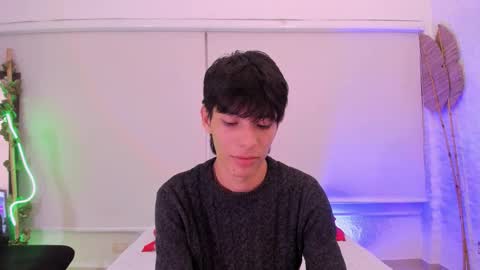 Snapshot of _alexandersawyer_ chatting on 10/23/25, 04:45 Alexander online show from 10/23/25, 04:45