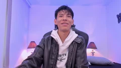 Snapshot of _alexandersawyer_ chatting on 11/05/25, 12:16 Alexander online show from 11/05/25, 12:16