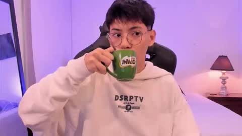 Snapshot of _alexandersawyer_ chatting on 11/13/25, 02:38 Alexander online show from 11/13/25, 02:38