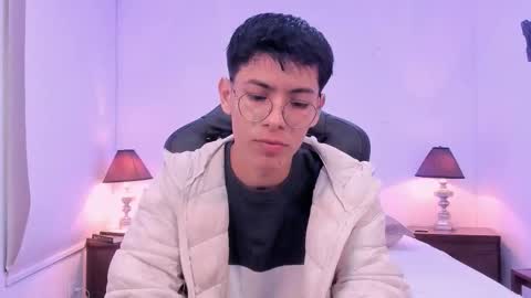 Snapshot of _alexandersawyer_ chatting on 11/15/25, 01:18 Alexander online show from 11/15/25, 01:18