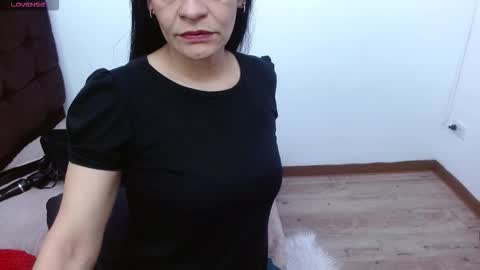 Alexandra online show from 10/11/25, 11:09