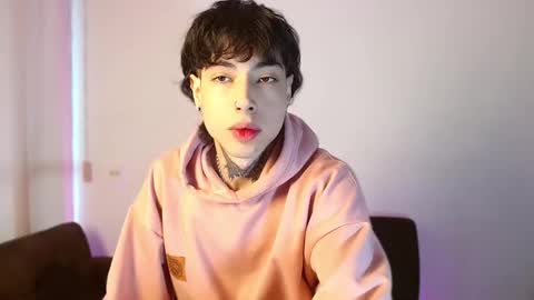 _alexblunt_ online show from 12/24/24, 12:00