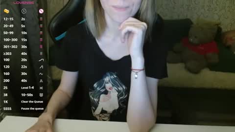 Snapshot of _alicecullen_ chatting on 11/27/25, 03:36 AliceCullen online show from 11/27/25, 03:36