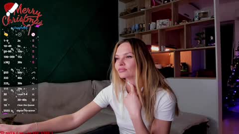 Mia online show from 12/25/24, 03:38