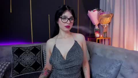 Alison online show from 02/01/25, 01:44