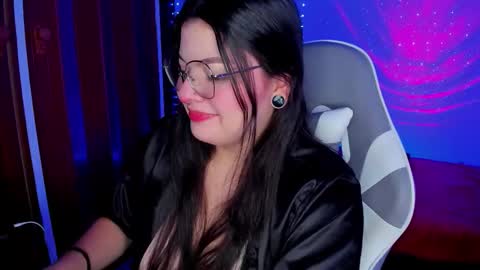 Snapshot of _alukah__ chatting on 10/27/25, 04:33 Alisa online show from 10/27/25, 04:33