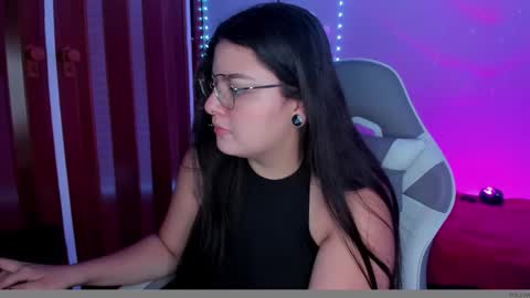 Snapshot of _alukah__ chatting on 11/08/25, 06:51 Alisa online show from 11/08/25, 06:51