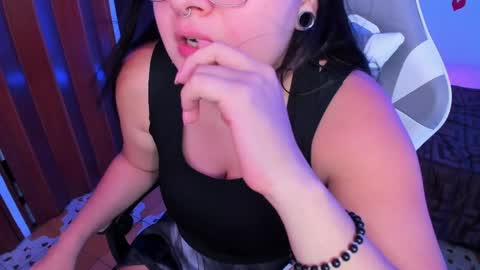 Alisa online show from 03/31/26, 07:47