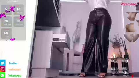 Ana Bolena online show from 09/08/25, 02:38