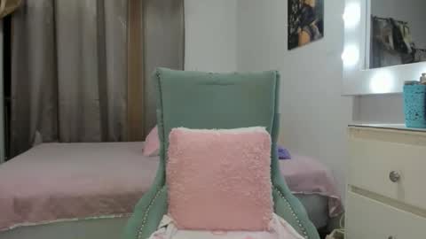 Snapshot of _analia chatting on 04/21/26, 02:51 Analia online show from 04/21/26, 02:51
