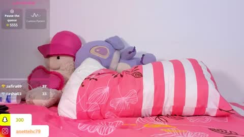 Snapshot of _anette chatting on 02/24/25, 11:41 Anette online show from 02/24/25, 11:41