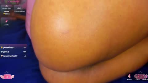 Snapshot of _aniisha_ chatting on 12/10/24, 01:22 Any online show from 12/10/24, 01:22