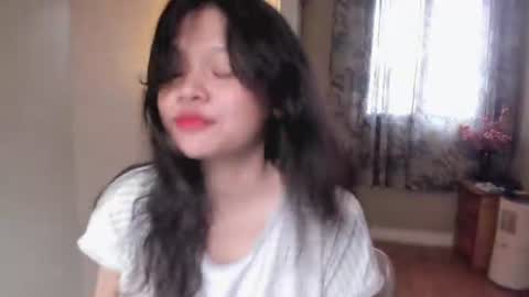 Snapshot of _ann1e_ chatting on 06/22/26, 03:19 annie . online show from 06/22/26, 03:19