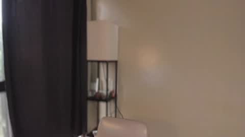 Snapshot of _ann1e_ chatting on 06/30/26, 03:40 annie . online show from 06/30/26, 03:40