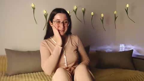 Anna online show from 02/04/25, 07:11