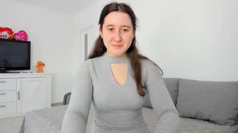 Anna online show from 05/11/26, 07:36