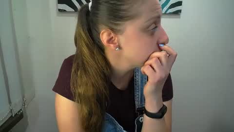 Anna online show from 07/29/26, 06:22