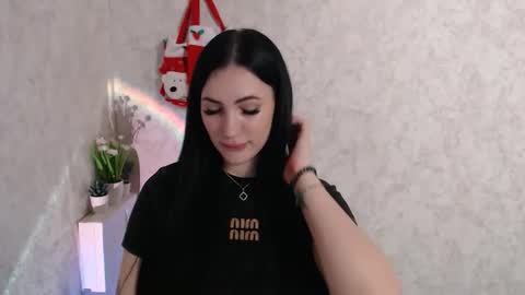 Anna online show from 12/21/25, 05:36