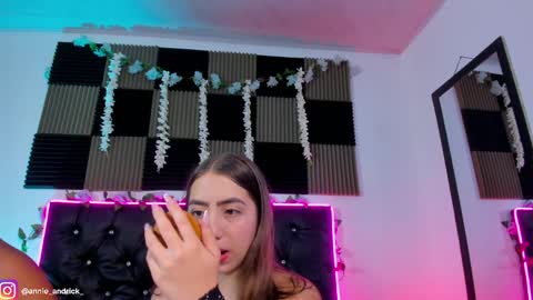 Annie Andrick online show from 05/29/26, 11:19