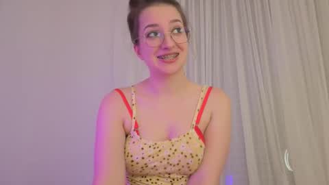 Snapshot of _annieone chatting on 12/03/25, 09:24 Anna online show from 12/03/25, 09:24