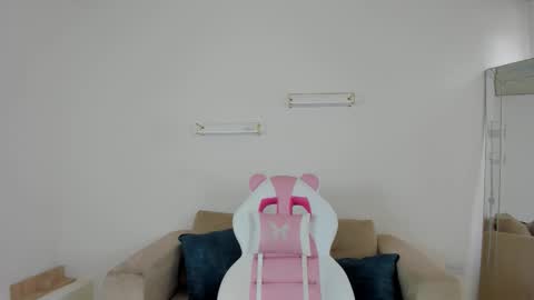    online show from 10/29/25, 12:18