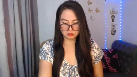 Snapshot of _arah chatting on 09/22/25, 11:45 arah online show from 09/22/25, 11:45