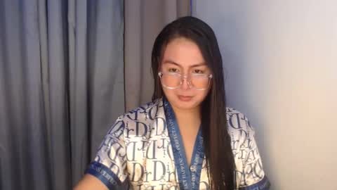 Snapshot of _arah chatting on 10/16/25, 11:44 arah online show from 10/16/25, 11:44