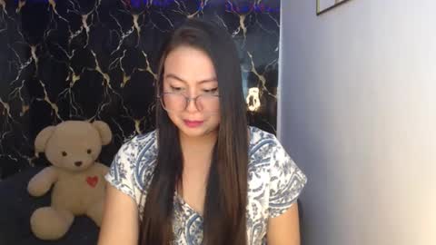 Snapshot of _arah chatting on 10/24/25, 10:55 arah online show from 10/24/25, 10:55