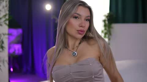 Arielle online show from 05/08/26, 07:25