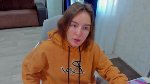 Arina online show from 09/17/25, 11:01