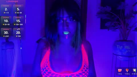   online show from 11/26/25, 03:13