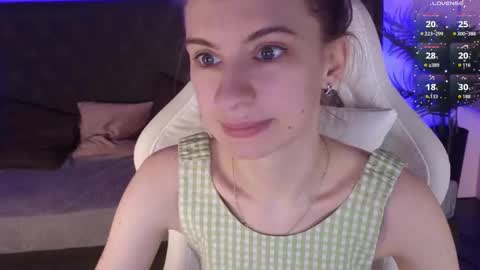 _ash_leyy_ online show from 02/10/26, 01:32