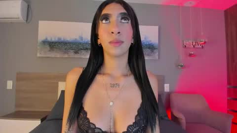 Ashly online show from 10/31/25, 01:45