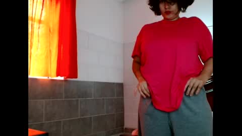 Snapshot of _atenea_golden chatting on 04/08/26, 02:06 atenea online show from 04/08/26, 02:06