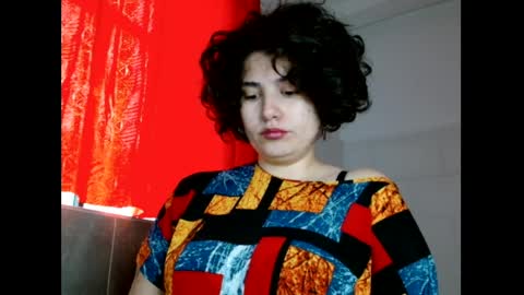 Snapshot of _atenea_golden chatting on 04/11/26, 11:36 atenea online show from 04/11/26, 11:36