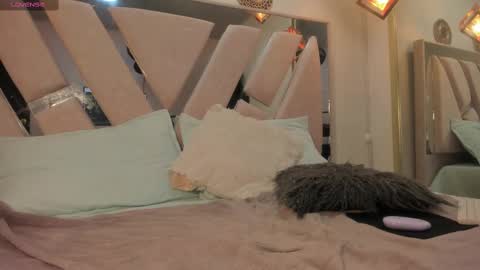 carolina online show from 10/01/25, 12:11