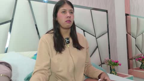 Aura online show from 02/19/26, 03:35