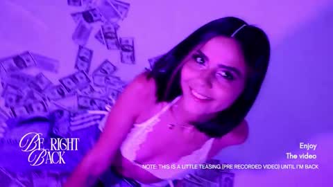 _aurora_collins_ online show from 01/11/26, 12:32