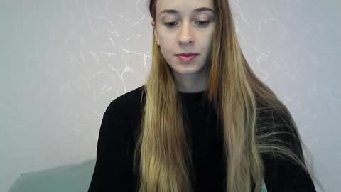 Snapshot of _aurora_sweet chatting on 10/03/25, 12:13 _aurora_sweet online show from 10/03/25, 12:13