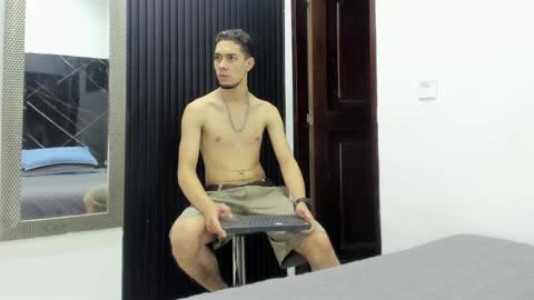 Snapshot of _axel_09 chatting on 04/14/26, 03:56 _axel_09 online show from 04/14/26, 03:56