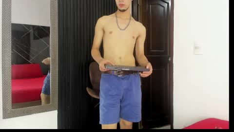 Snapshot of _axel_09 chatting on 04/28/26, 04:17 _axel_09 online show from 04/28/26, 04:17