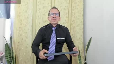 Axel online show from 05/26/26, 11:50